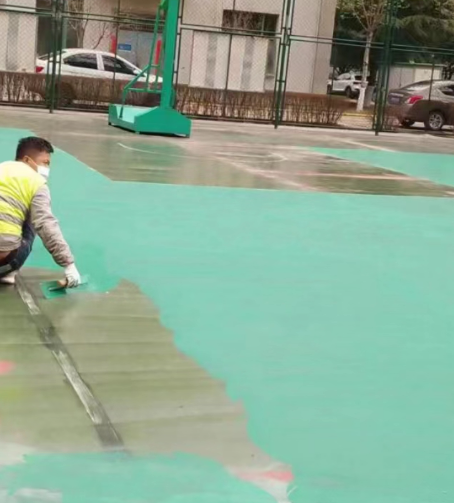 西城球场地面翻新